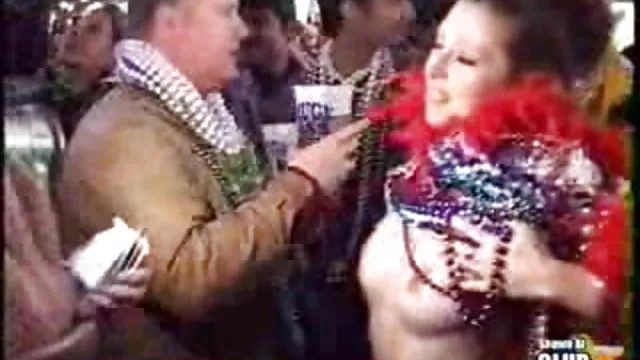 الجنس أي تسجيل مجرم عاهرة همسات في فيديو سكسي مترجم