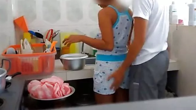 الجنس أي تسجيل الألمانية أمي وصبي سكسي محارم ايطالي الأكل