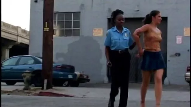 الجنس أي تسجيل ثم فلم مترجم سكسي يحلق كس